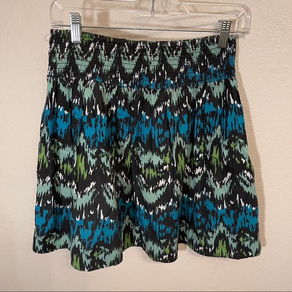 Printed shirt with hidden pockets